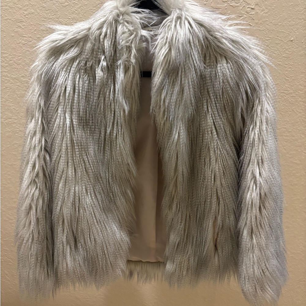 Kids xl girls Abercrombie & Fitch kids XL fur Jacket